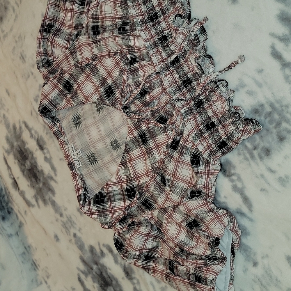 Rabbit Rose Crop Plaid Shirt